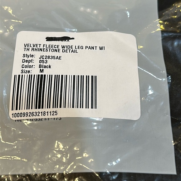 NWT Juicy Couture Velvet Fleece Wide Leg Pant With Rhinestone Accents in Black - Picture 7 of 8